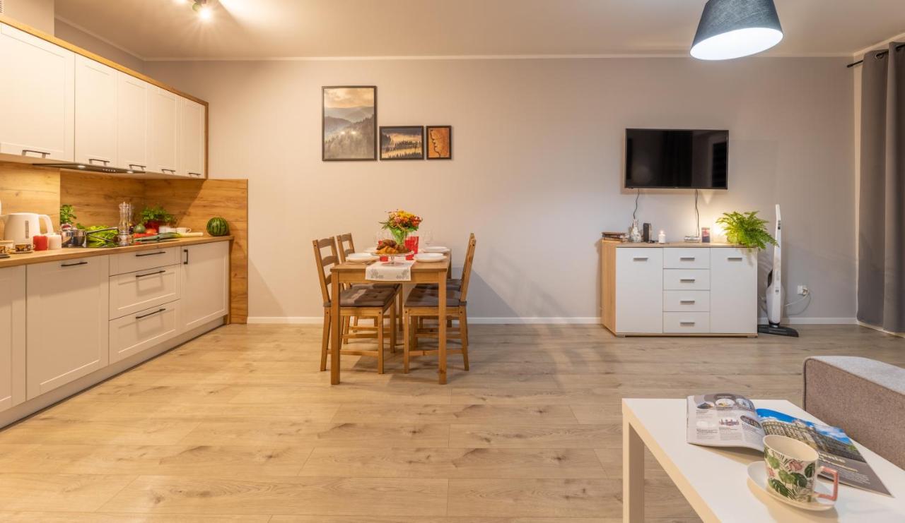 Apartament Sloneczny Poranek Устрики-Долішні Екстер'єр фото